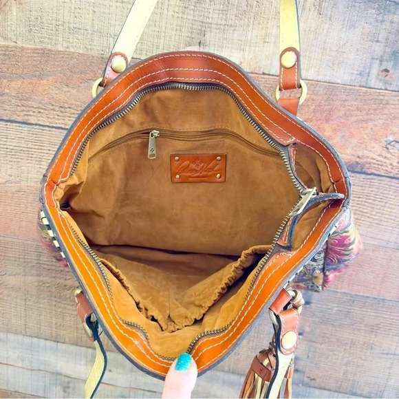 NWOT Patricia Nash Metallic Tooled Lace Poppy Top Zip Tote W Tassel - Picture 11 of 16